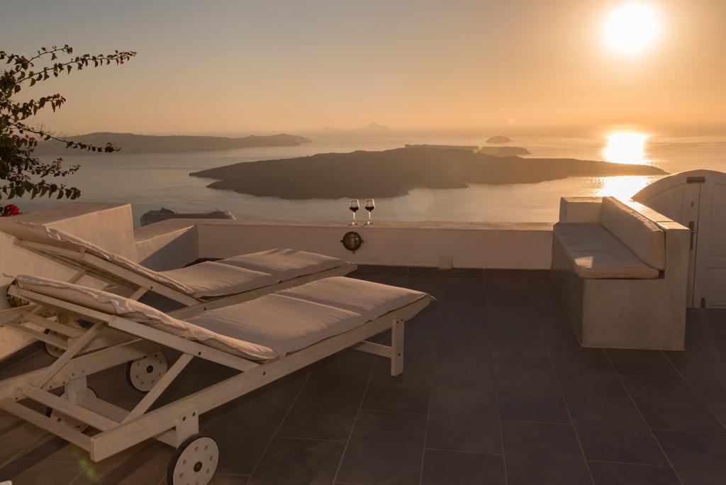 Karpimo Horizon - Caldera View With Private Hot Tub Villa Firostefani Exteriör bild