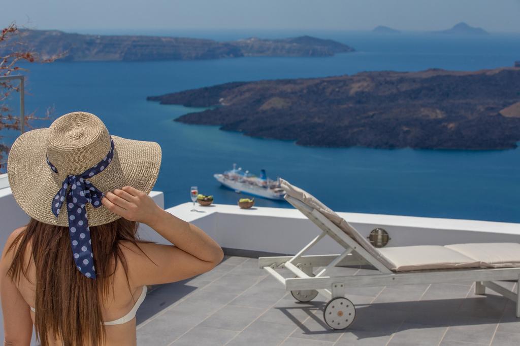 Karpimo Horizon - Caldera View With Private Hot Tub Villa Firostefani Exteriör bild