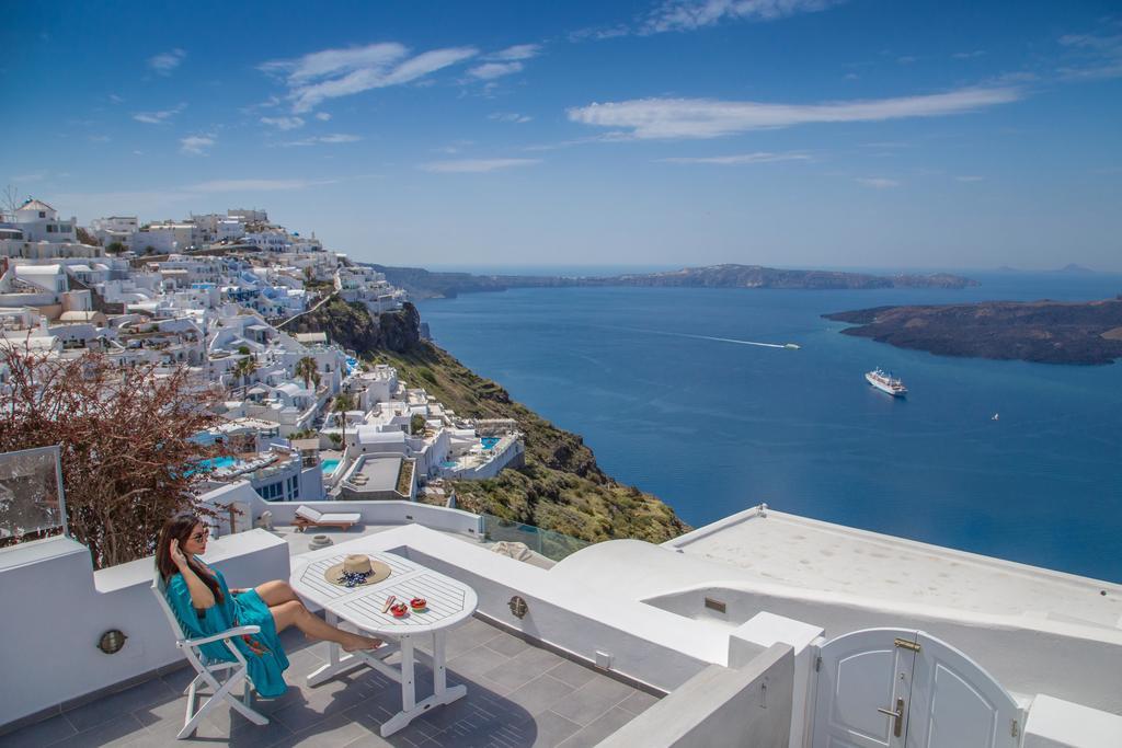 Karpimo Horizon - Caldera View With Private Hot Tub Villa Firostefani Rum bild