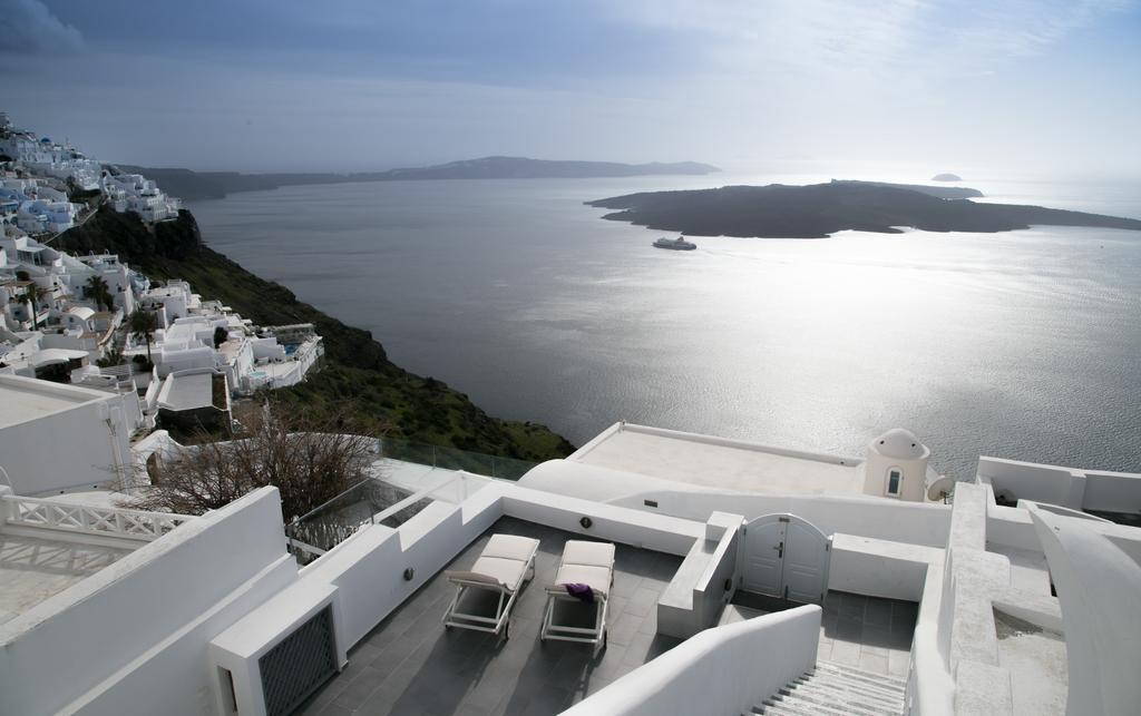 Karpimo Horizon - Caldera View With Private Hot Tub Villa Firostefani Rum bild